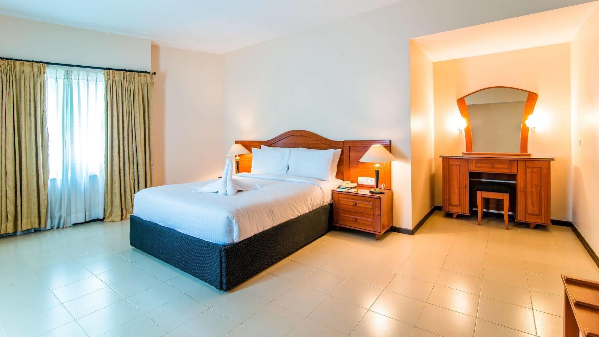 Halcyon Hotel Residences Koramangala - העיר בנגלור מראה חיצוני תמונה
